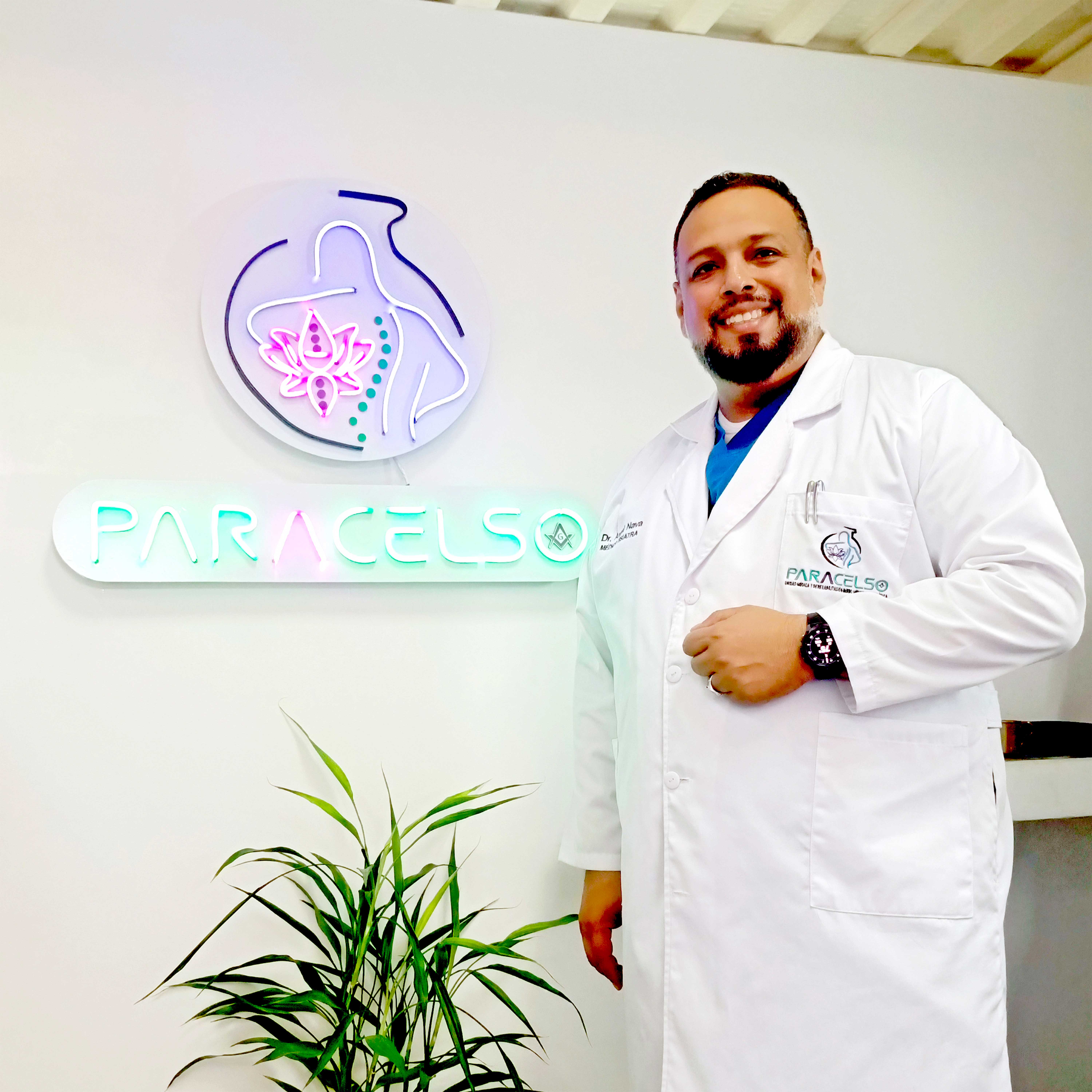Dr. Angel Nava Cirujano/Fisiatra