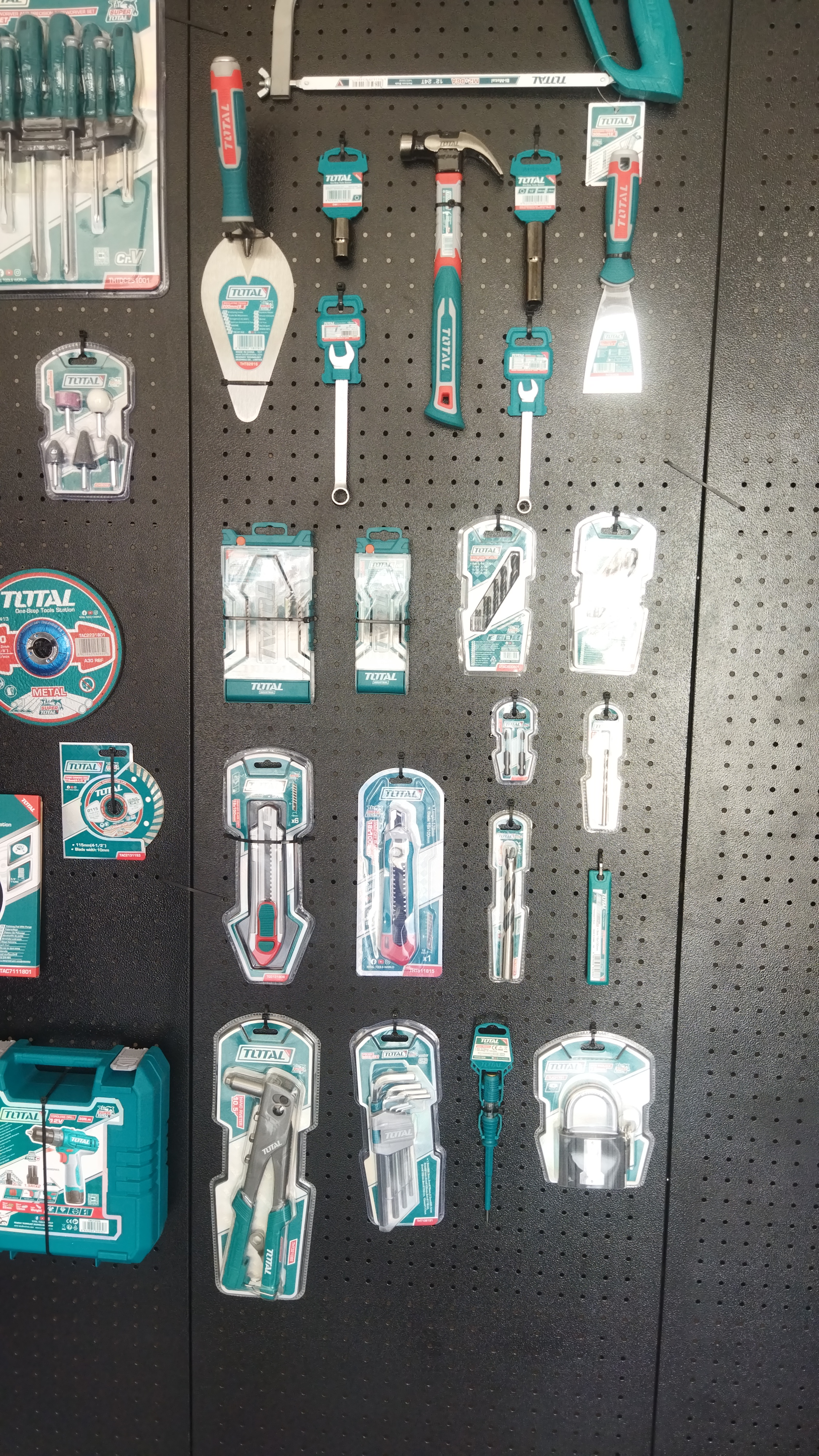 Multi Ferretería los Bordones