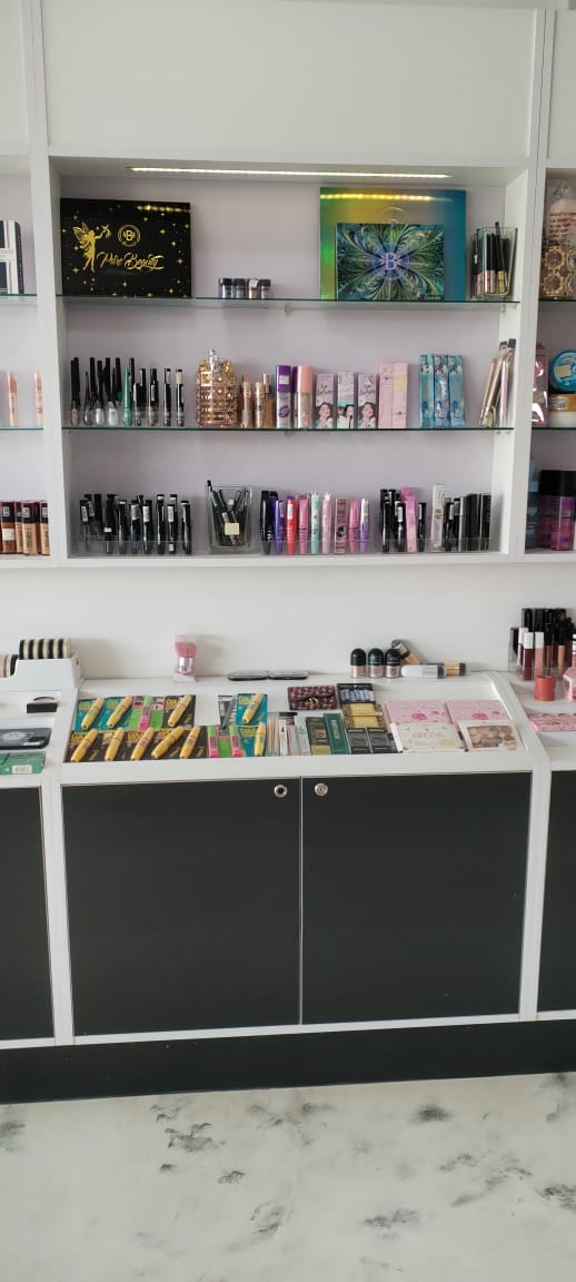 L&A spa-makep and Accesorios