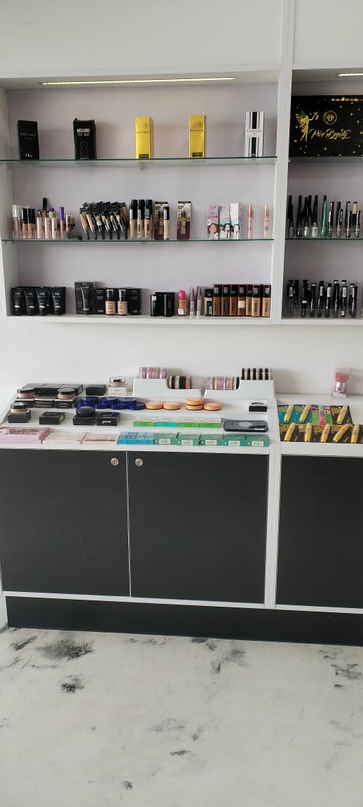 L&A spa-makep and Accesorios